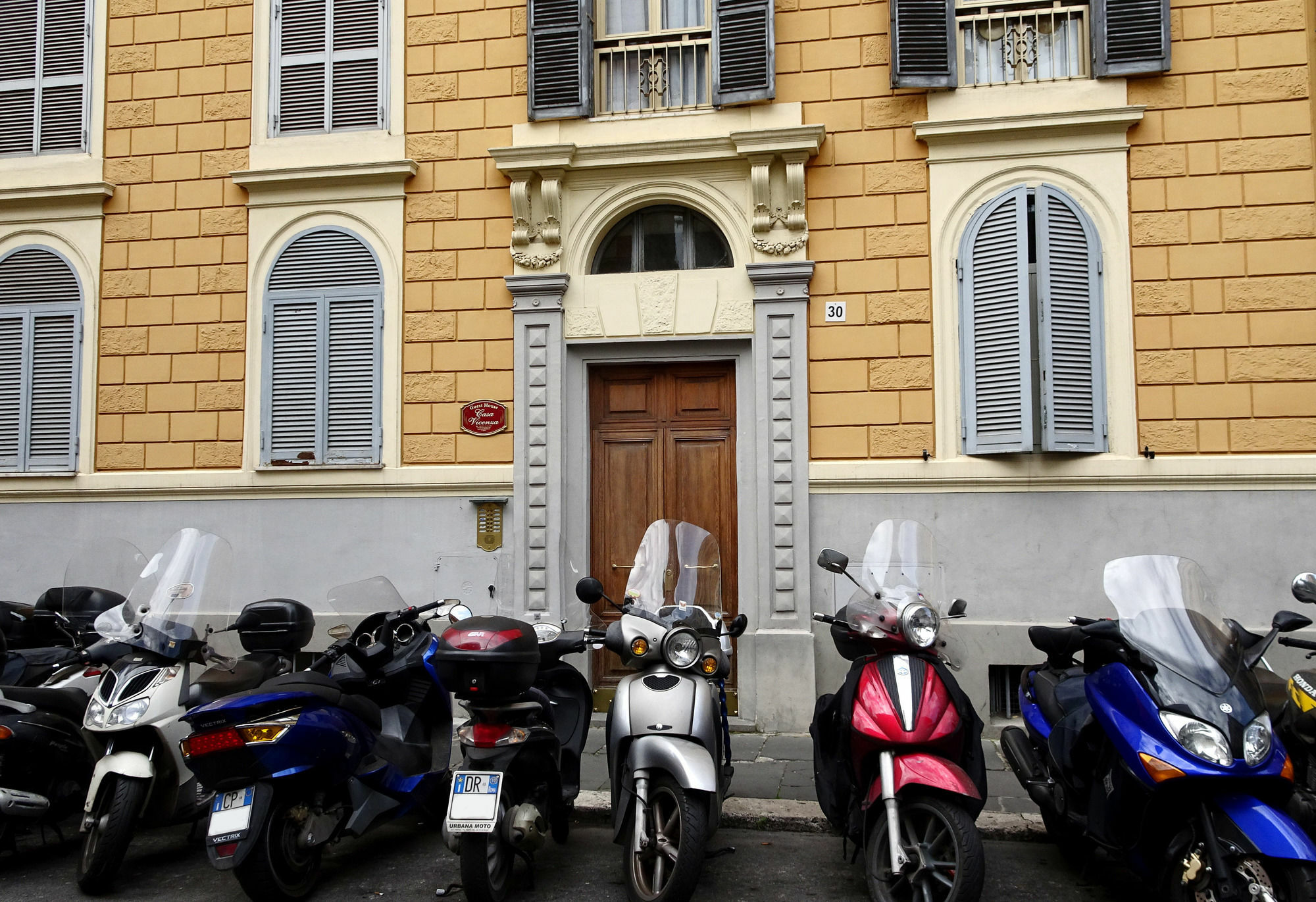 Guest House Casa Vicenza Rzym Zewnętrze zdjęcie